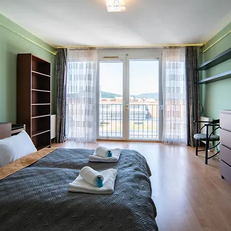 Free Parking- Gellert View 4ppl Apartmán Budapešť