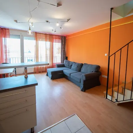 Apartment Free Parking- Gellert View 4ppl *