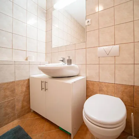 Free Parking- Gellert View 4ppl Apartment Budapest